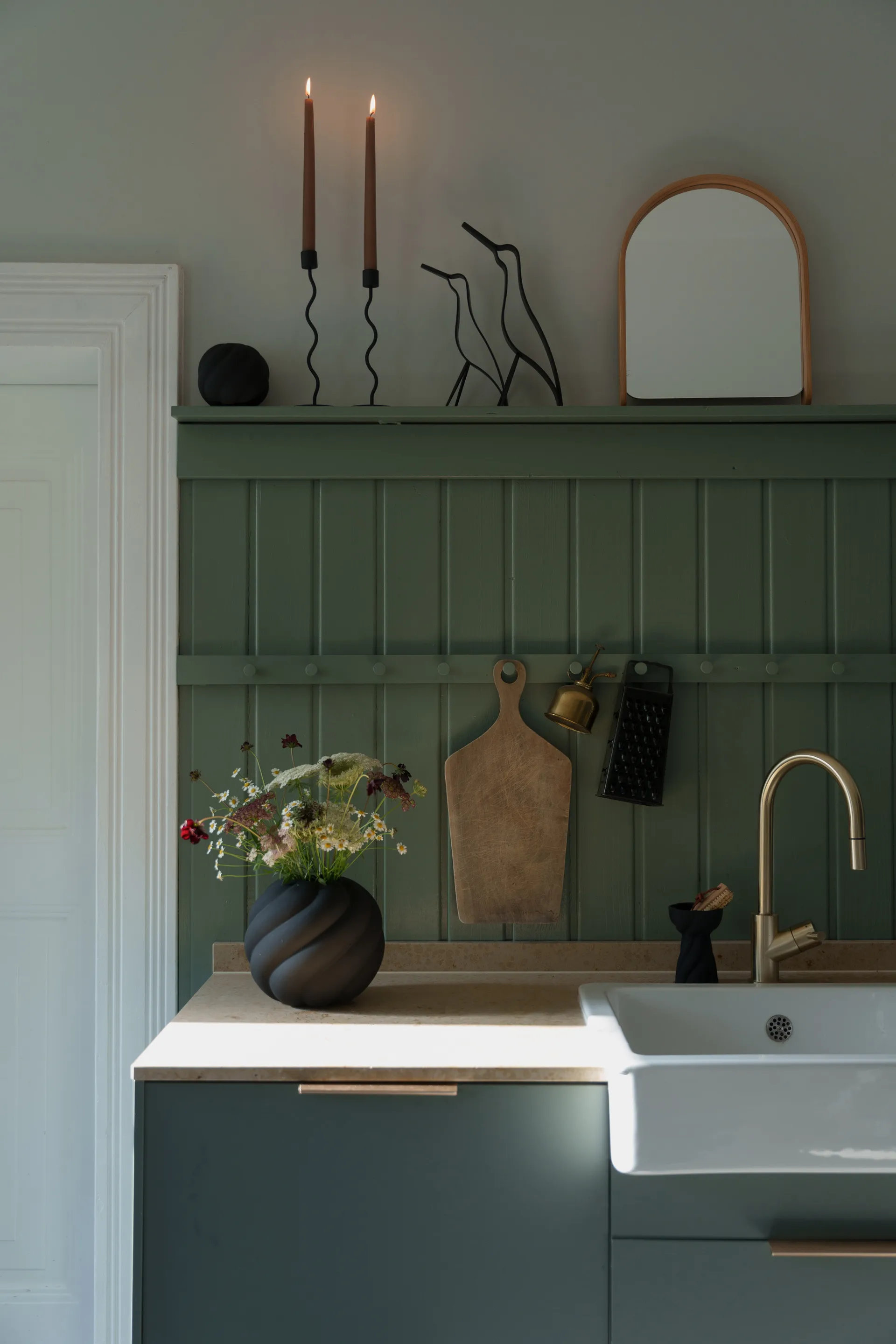 Twist Ball vase 12 cm, Black Cooee Design