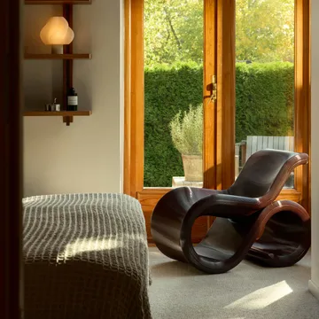 Éclair chair loungestol - Cherry - Crème Atelier