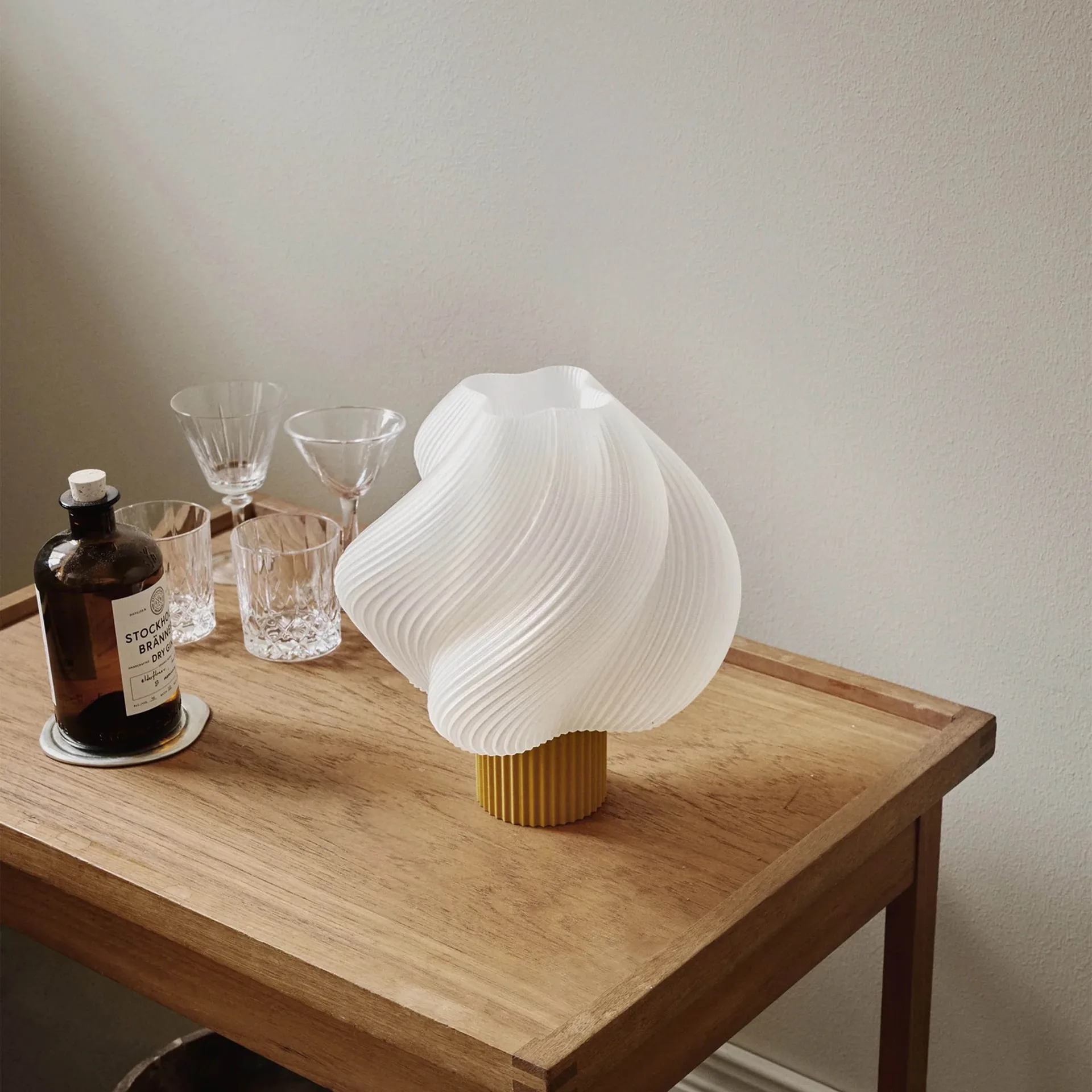 Soft Serve bordlampe, Cloudberry, Regular, 26 cm Crème Atelier