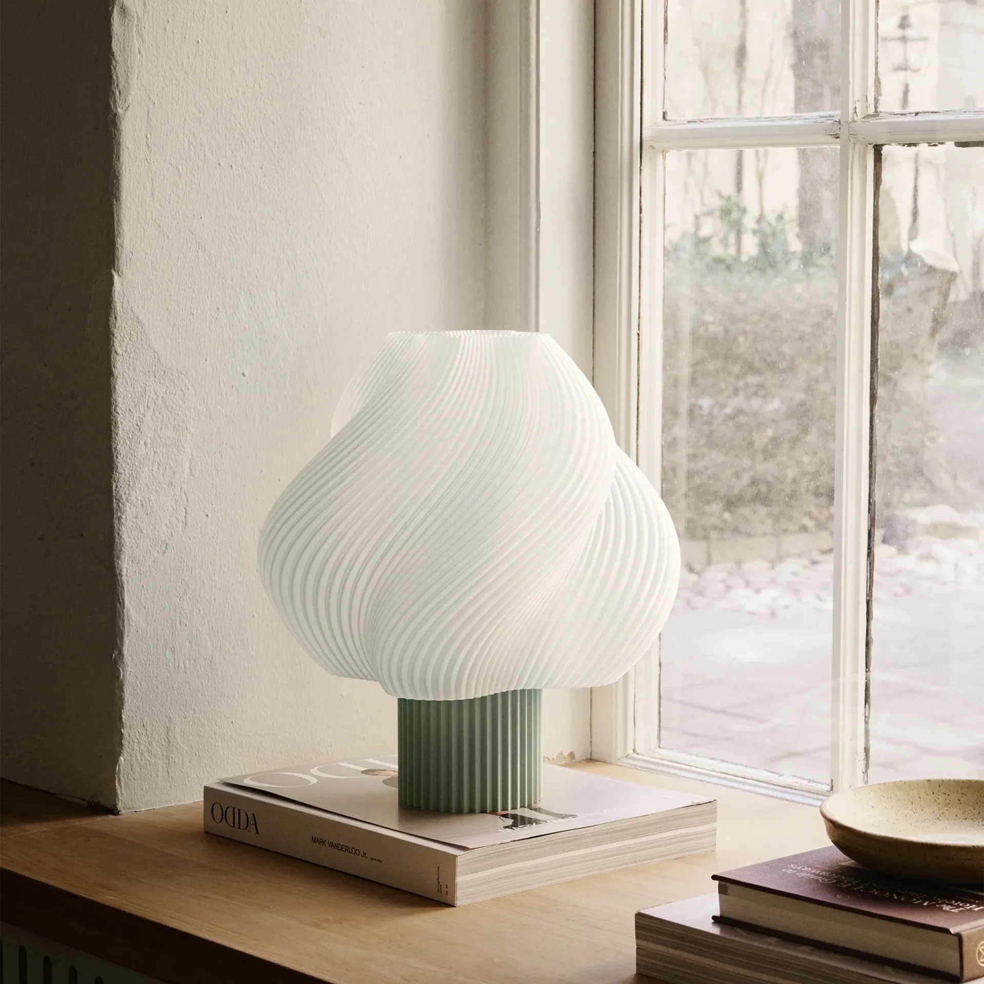 Soft Serve bordlampe, Matcha, Grande, 34 cm Crème Atelier