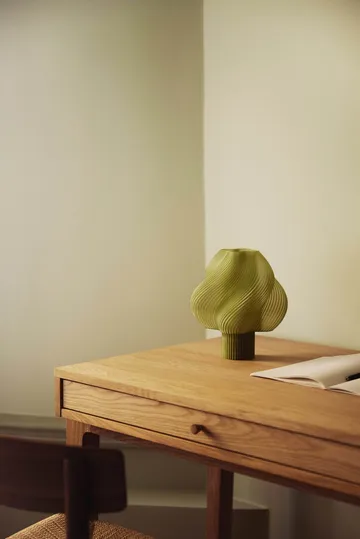 Soft Serve portabel bordlampe - Olive, 23 cm - Crème Atelier