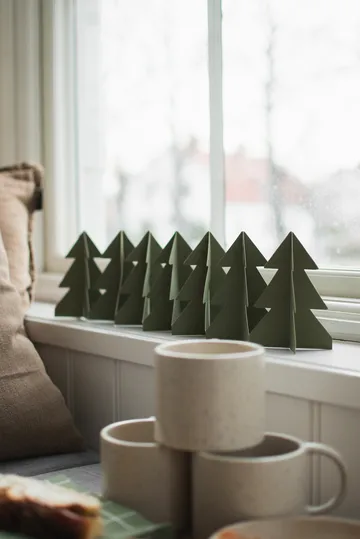 Tree in a row dekorasjon - Green, 7x60 cm - DBKD