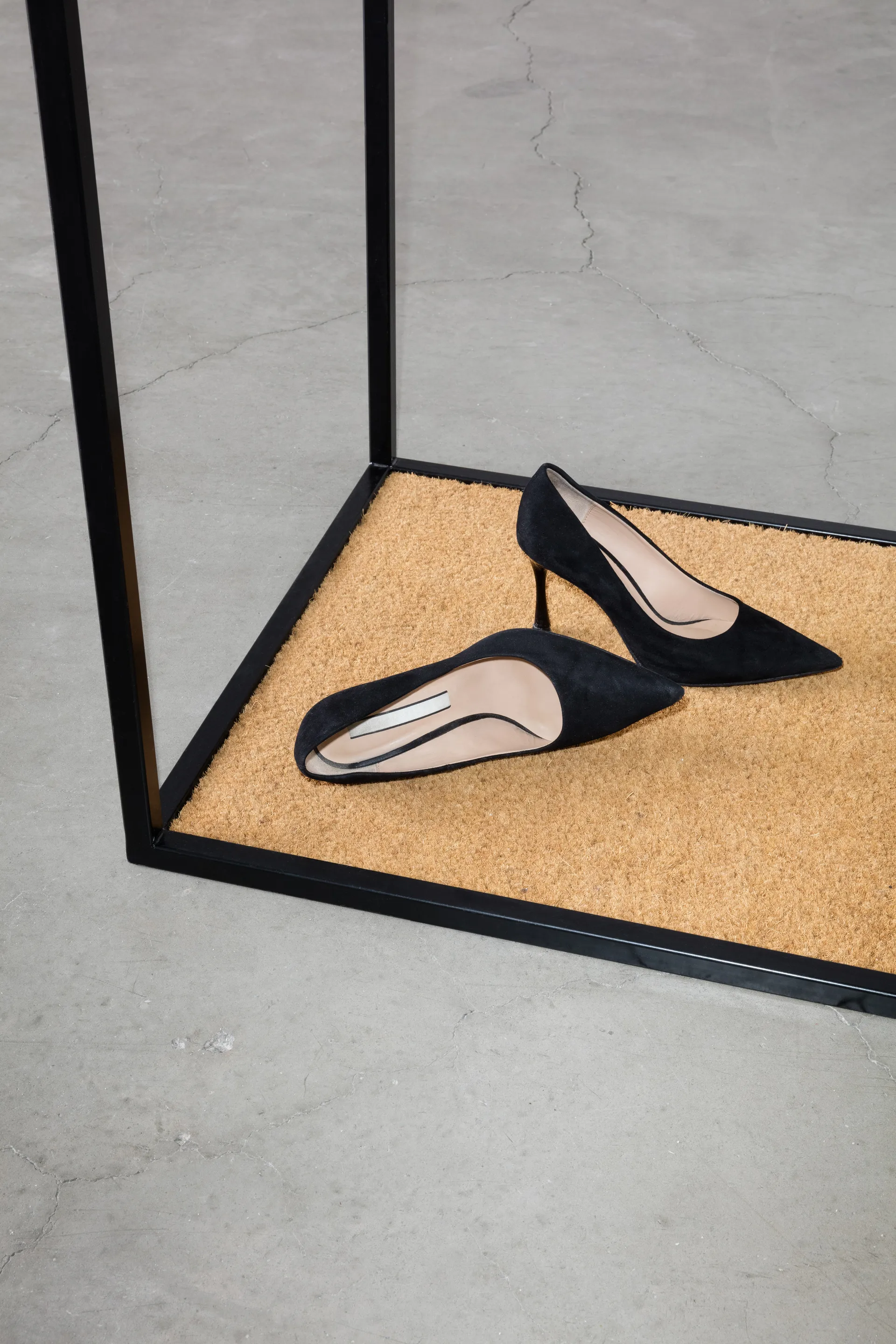 Ateljé klesknagg, Svart Design House Stockholm