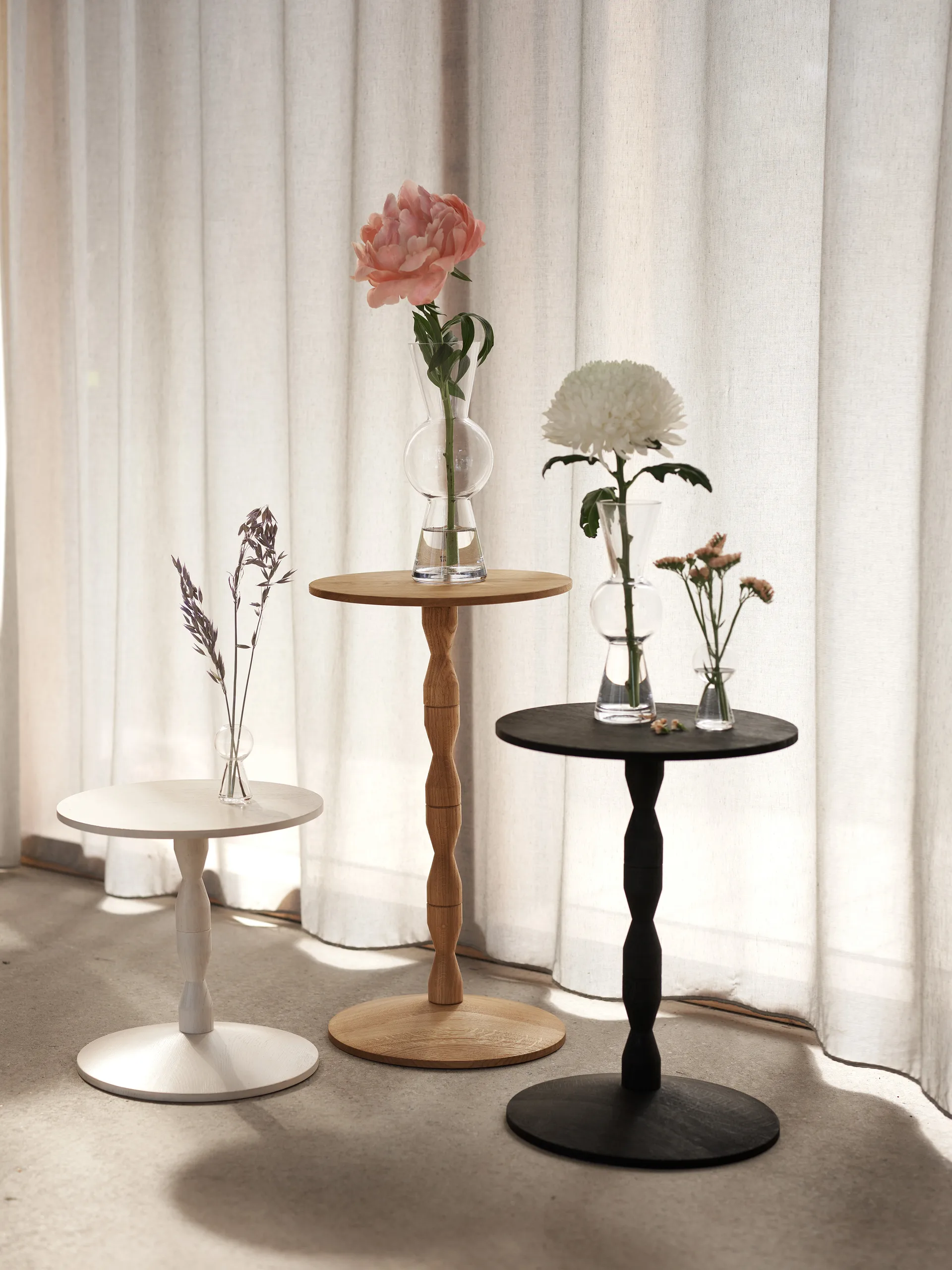 Pedestal bord Ø 31 x 67,5 cm, Svart Design House Stockholm
