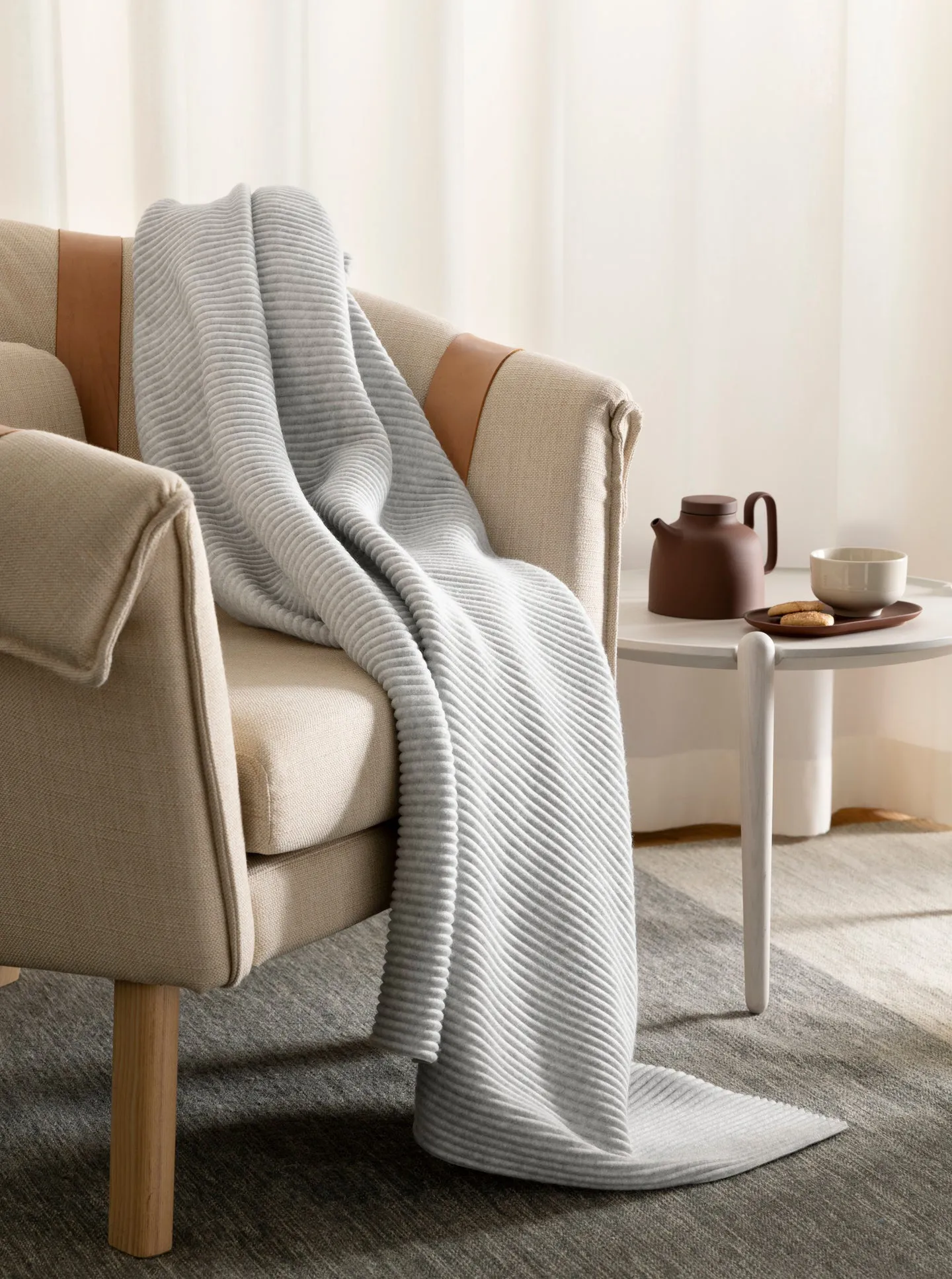 Pleece pledd 140 x 160 cm, Lysegrå Design House Stockholm