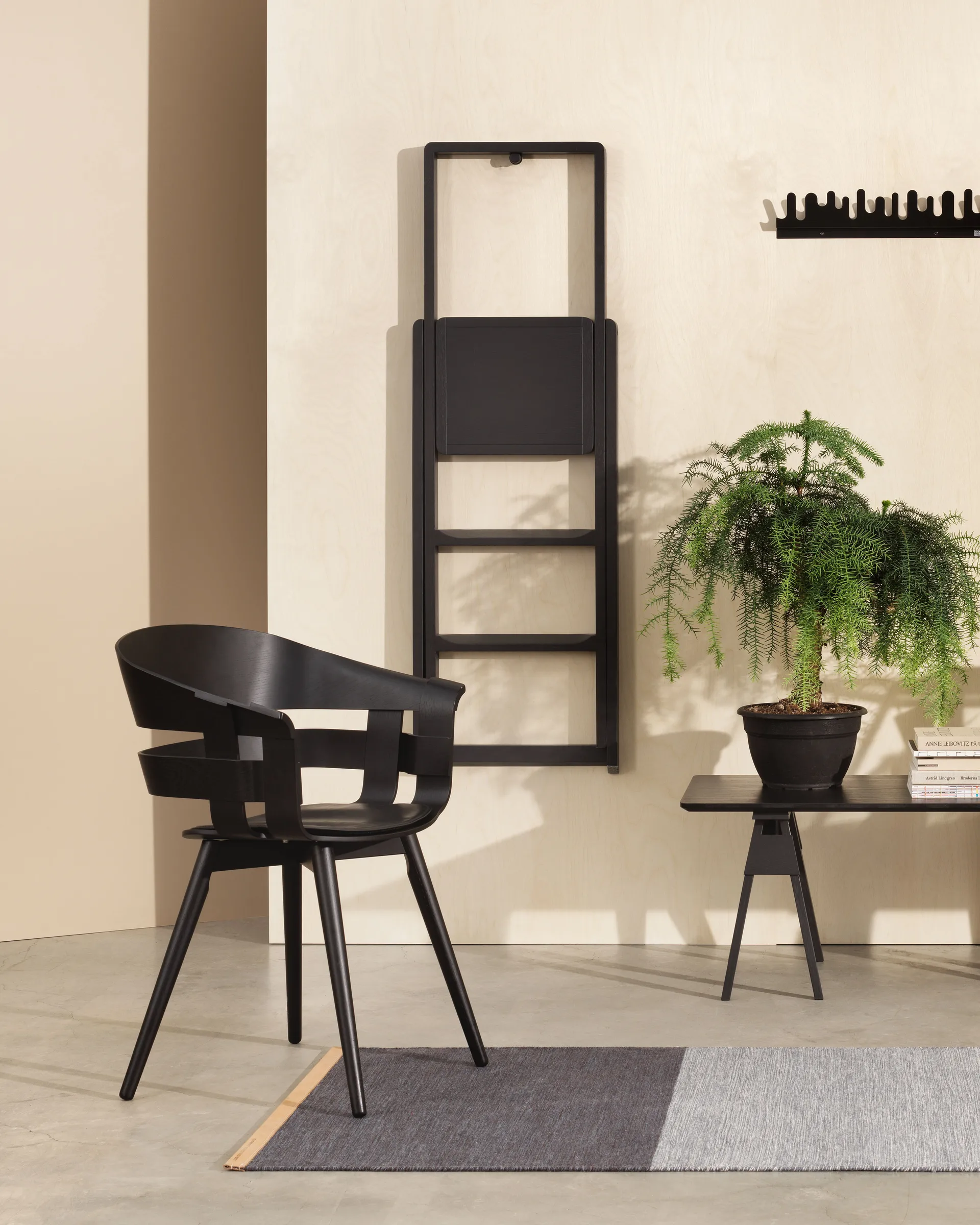 Step Gardintrapp, Sortbeiset Design House Stockholm