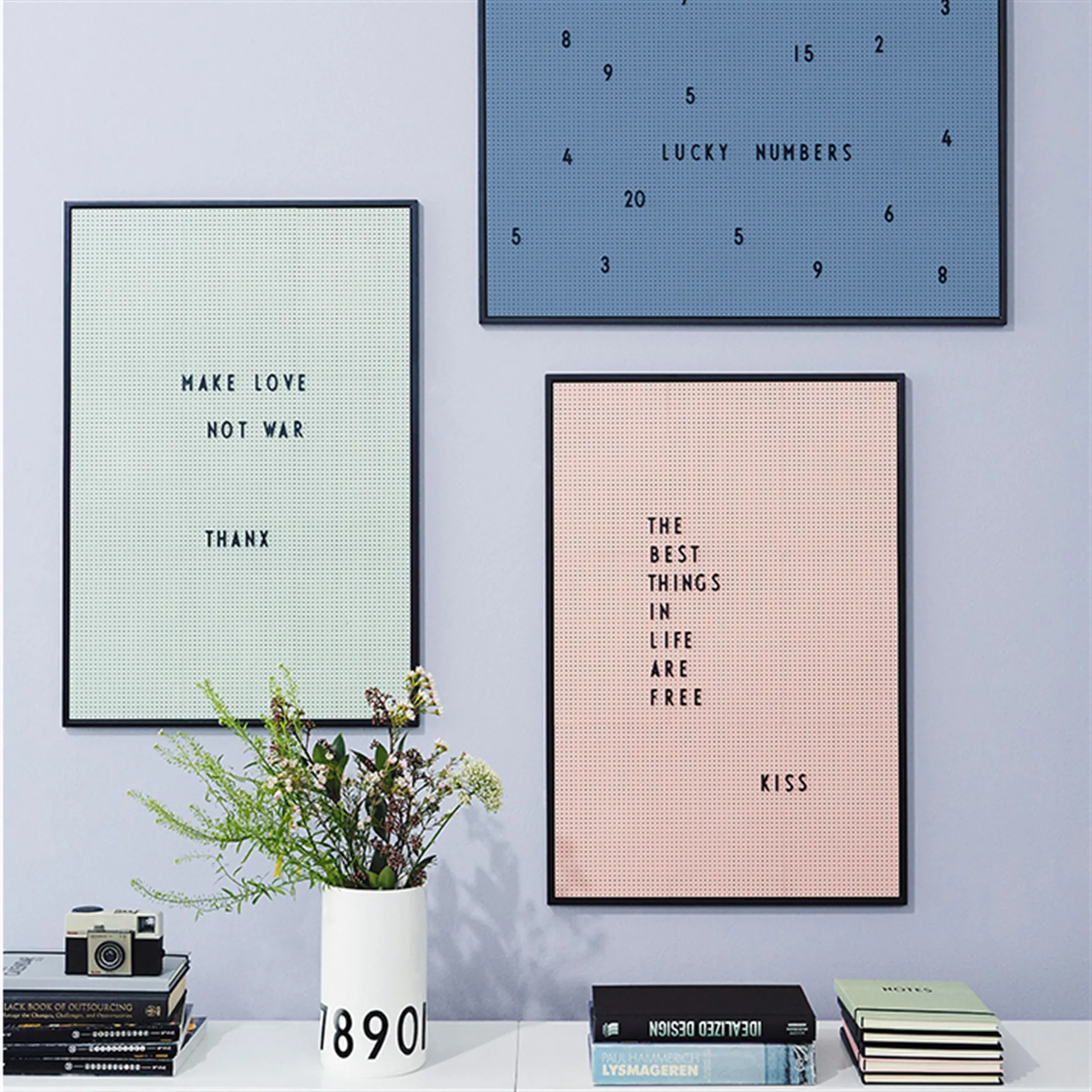 Design Letters bokstavstavle A2, Rosa Design Letters