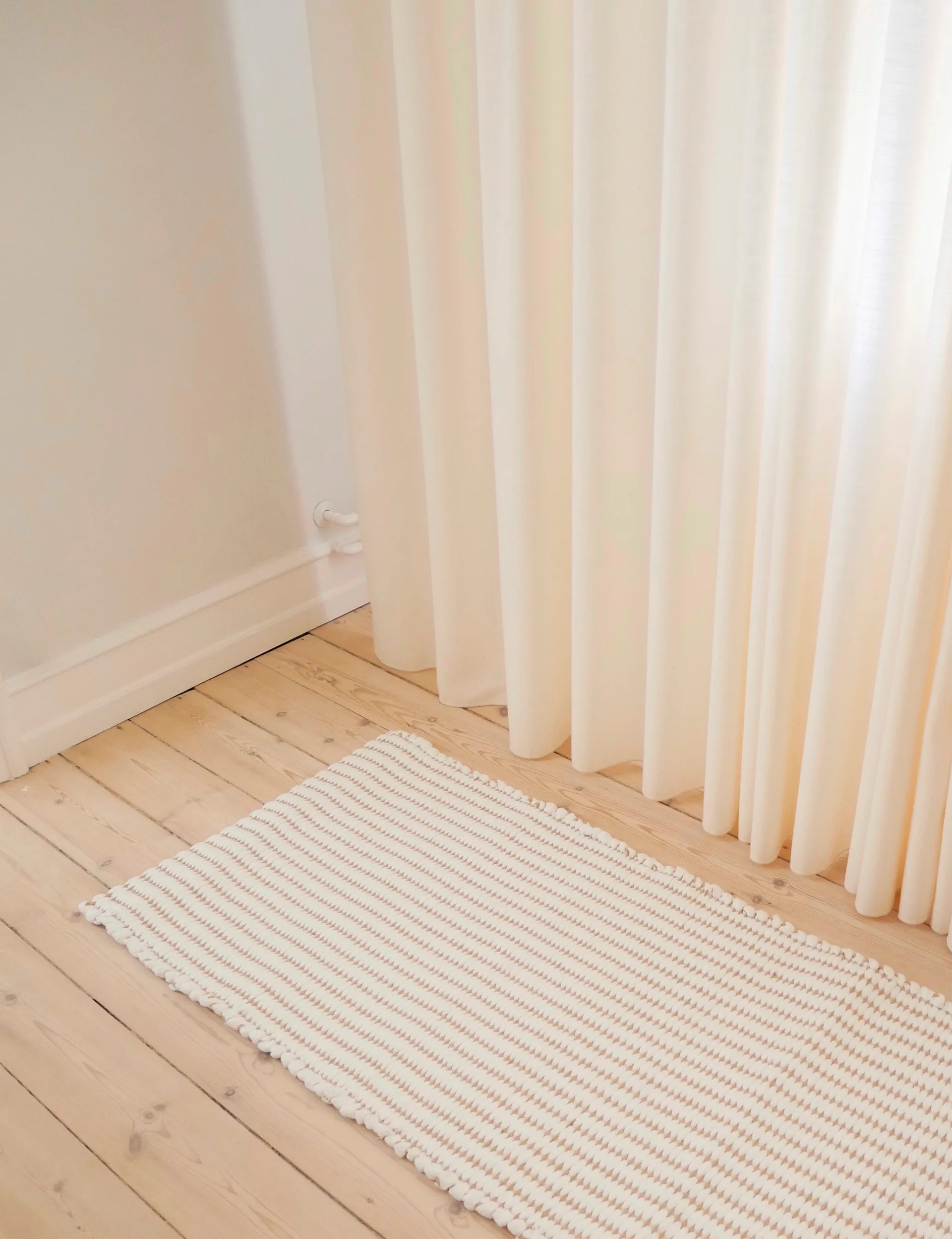 Walnut teppe 60 x 150 cm, Ivory Elvang Denmark