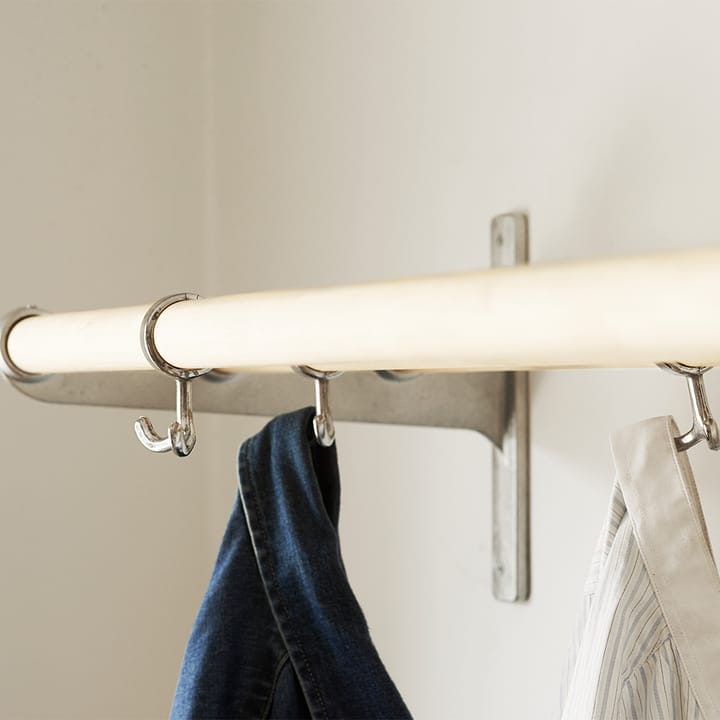 Nostalgi knaggrekke, Kobber, sort stativ Essem Design