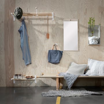 Nostalgi sko- eller hattehylle - kobber, sort stativ - Essem Design