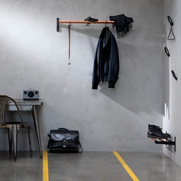 Nostalgi sko- eller hattehylle - Valnøtt, hvitt stativ - Essem Design