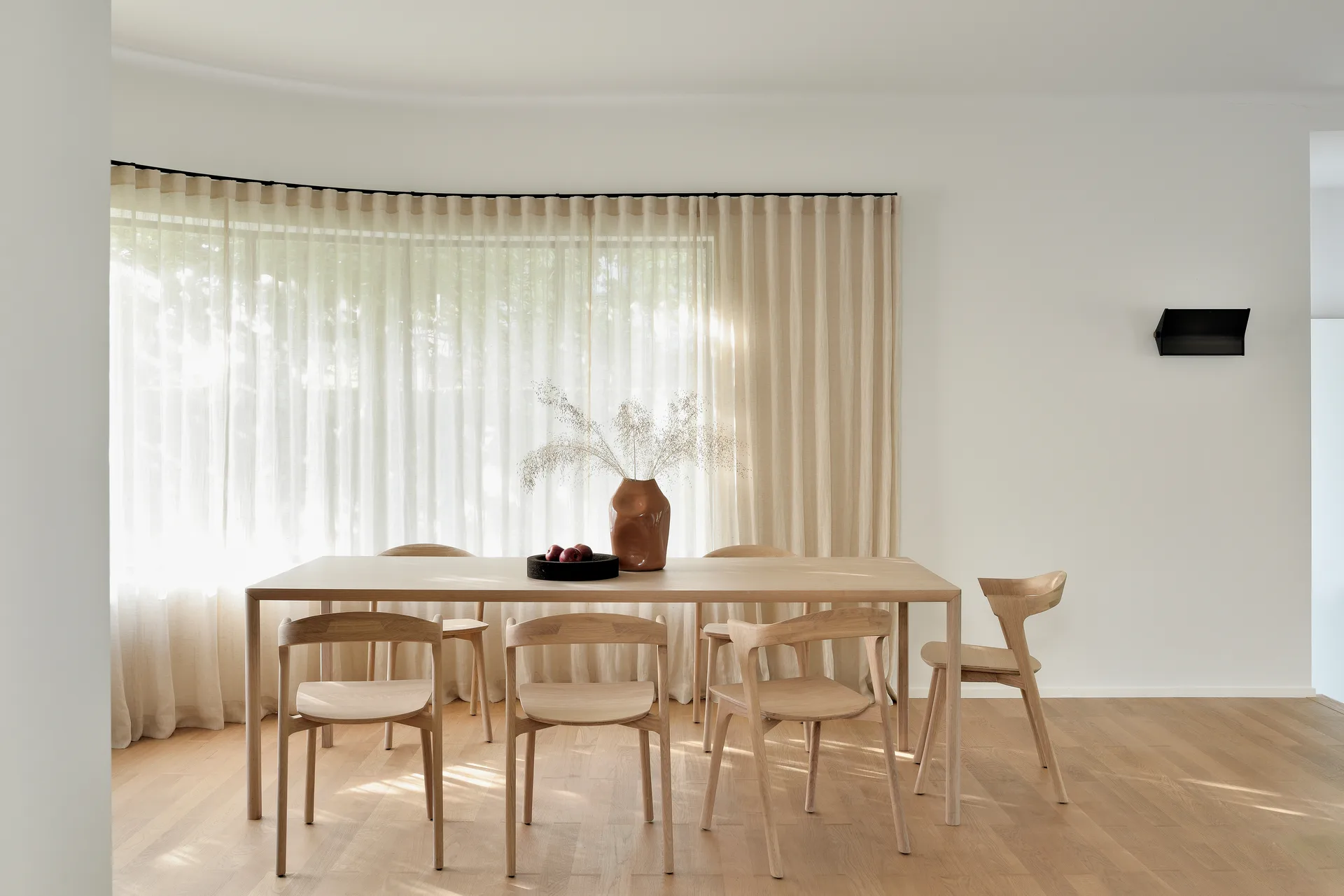 Bok spisebord 200 x 95 cm, Hardwax oiled oak Ethnicraft