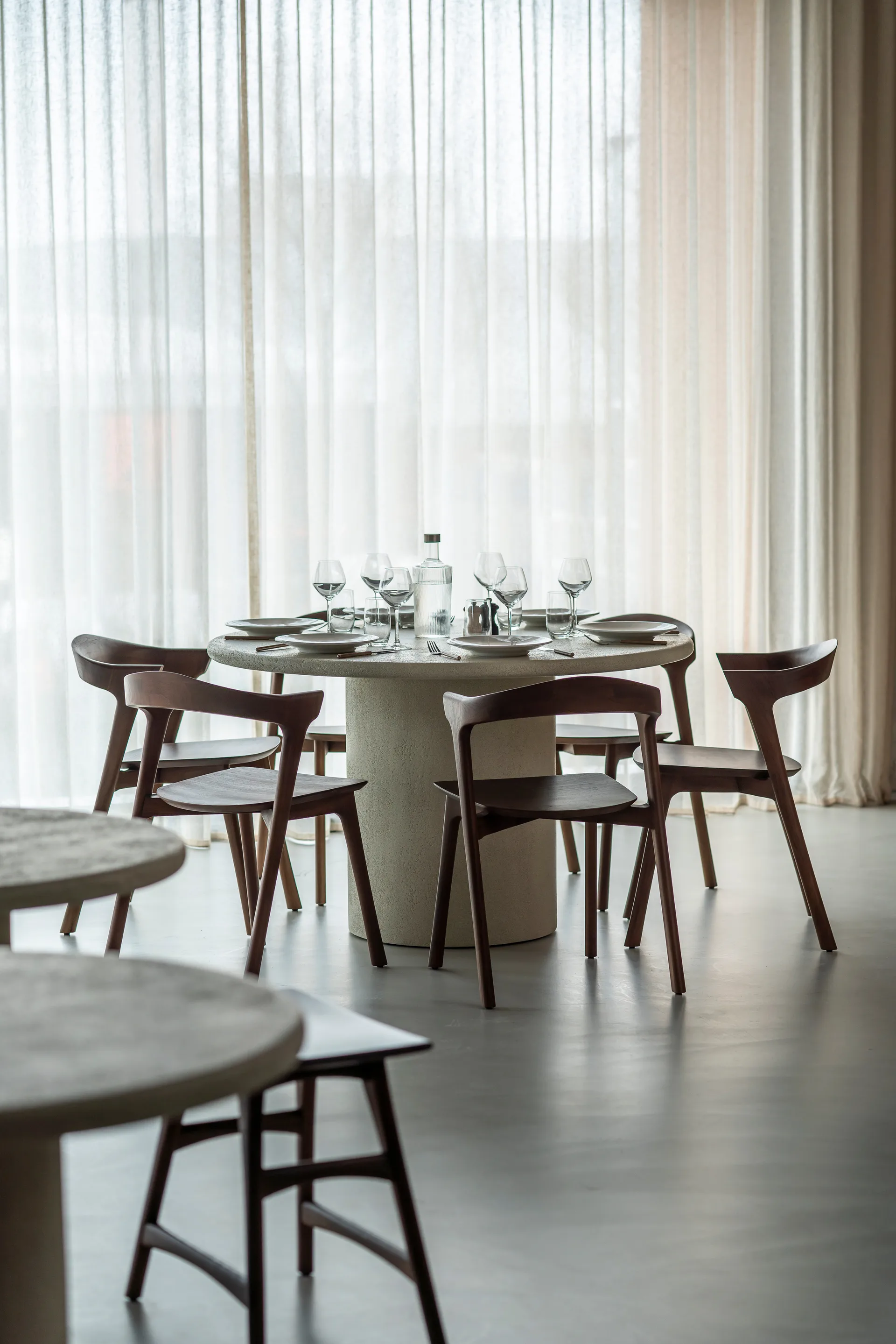 Elements spisebord, Off White, Ø125 cm Ethnicraft