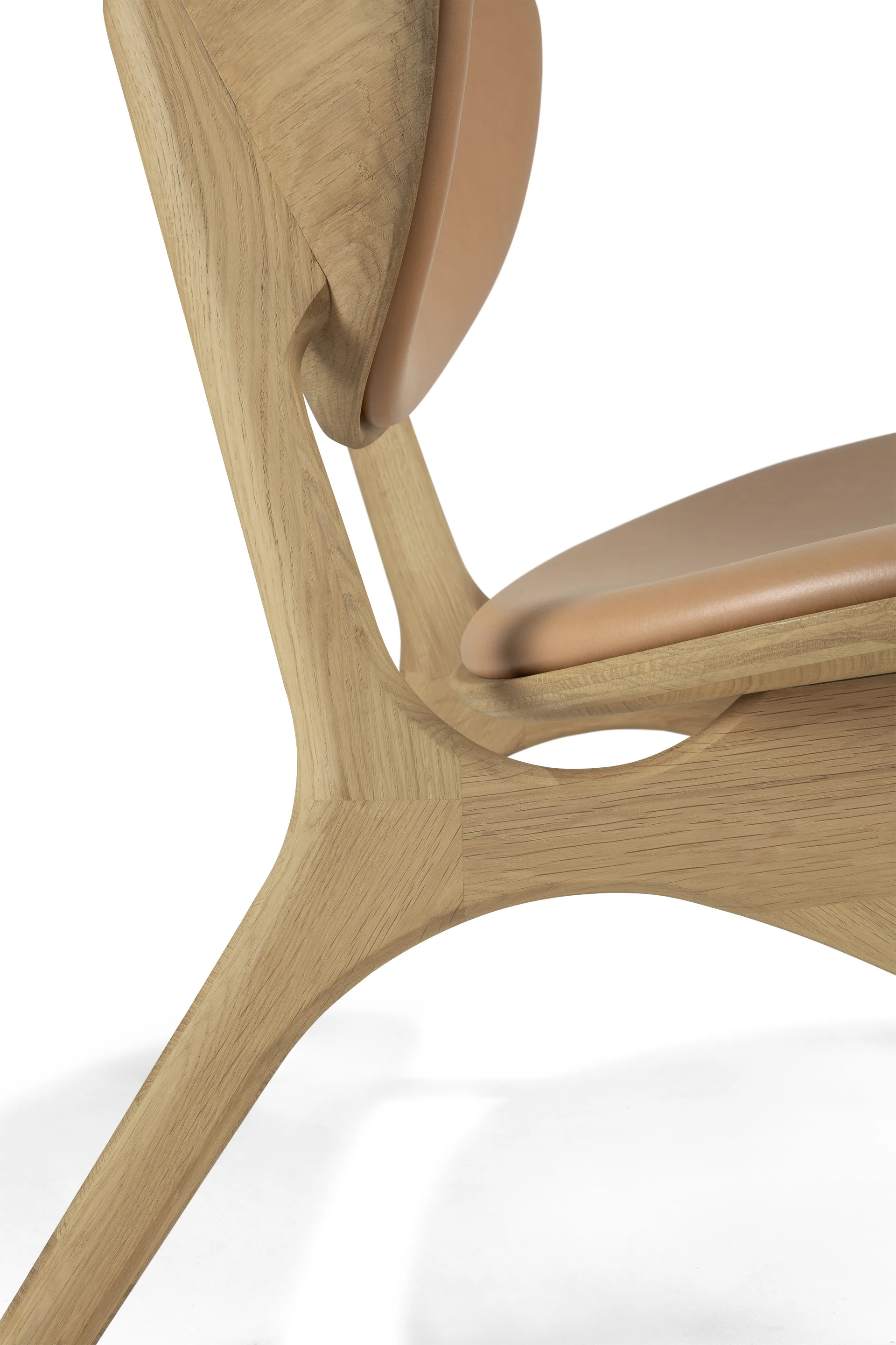 Eye loungestol, Lakkert eik-lær Sienna Ethnicraft