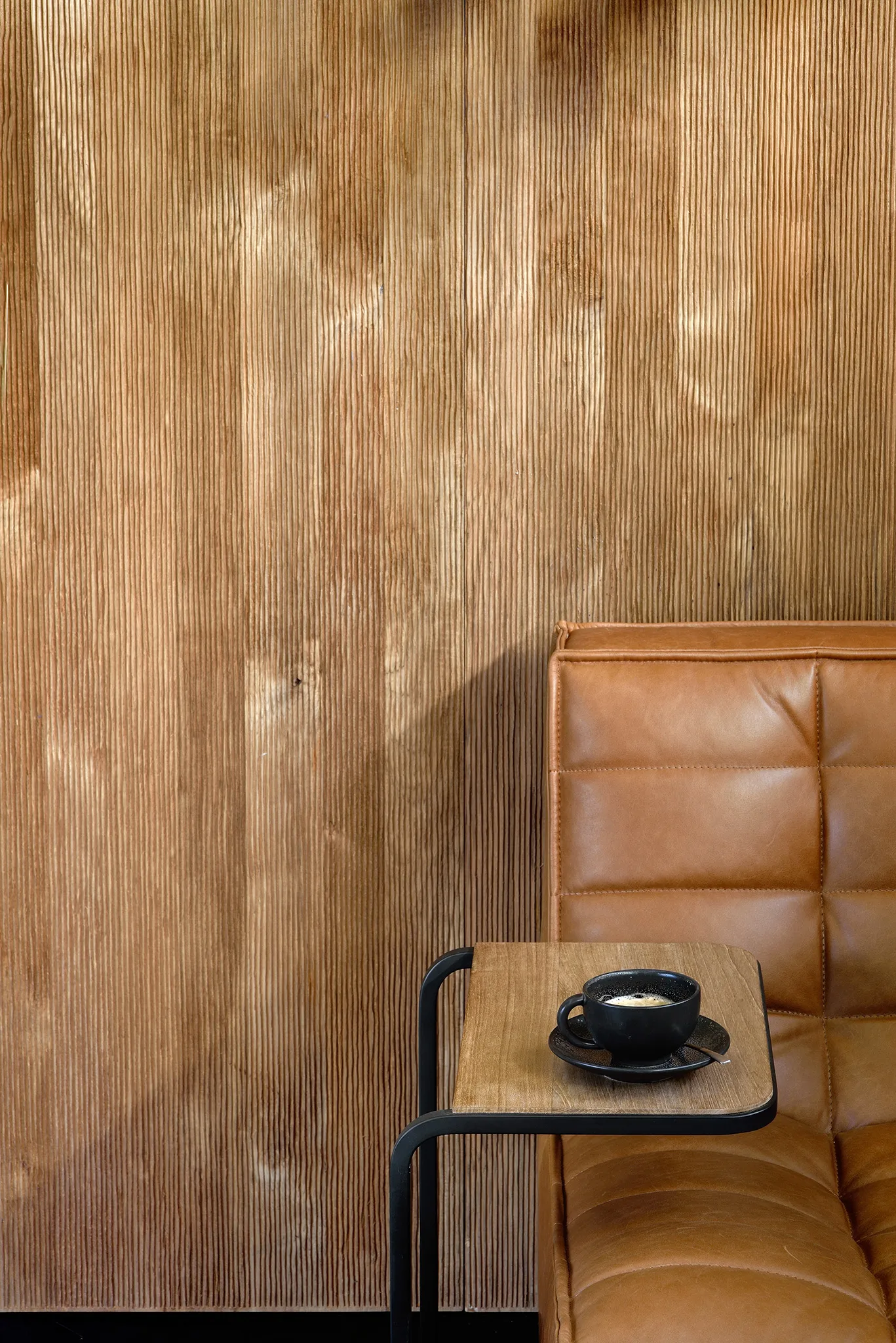 N701 lenestol, Skinn Old Saddle Ethnicraft