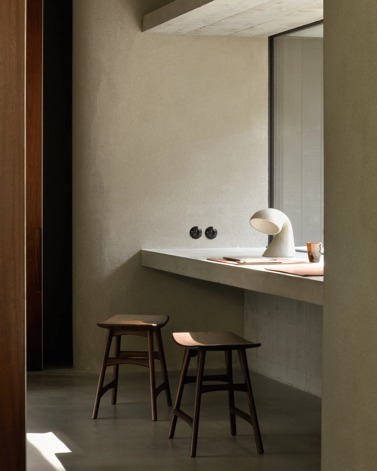 Osso krakk 48 x 50 cm, Lakkert teak Ethnicraft