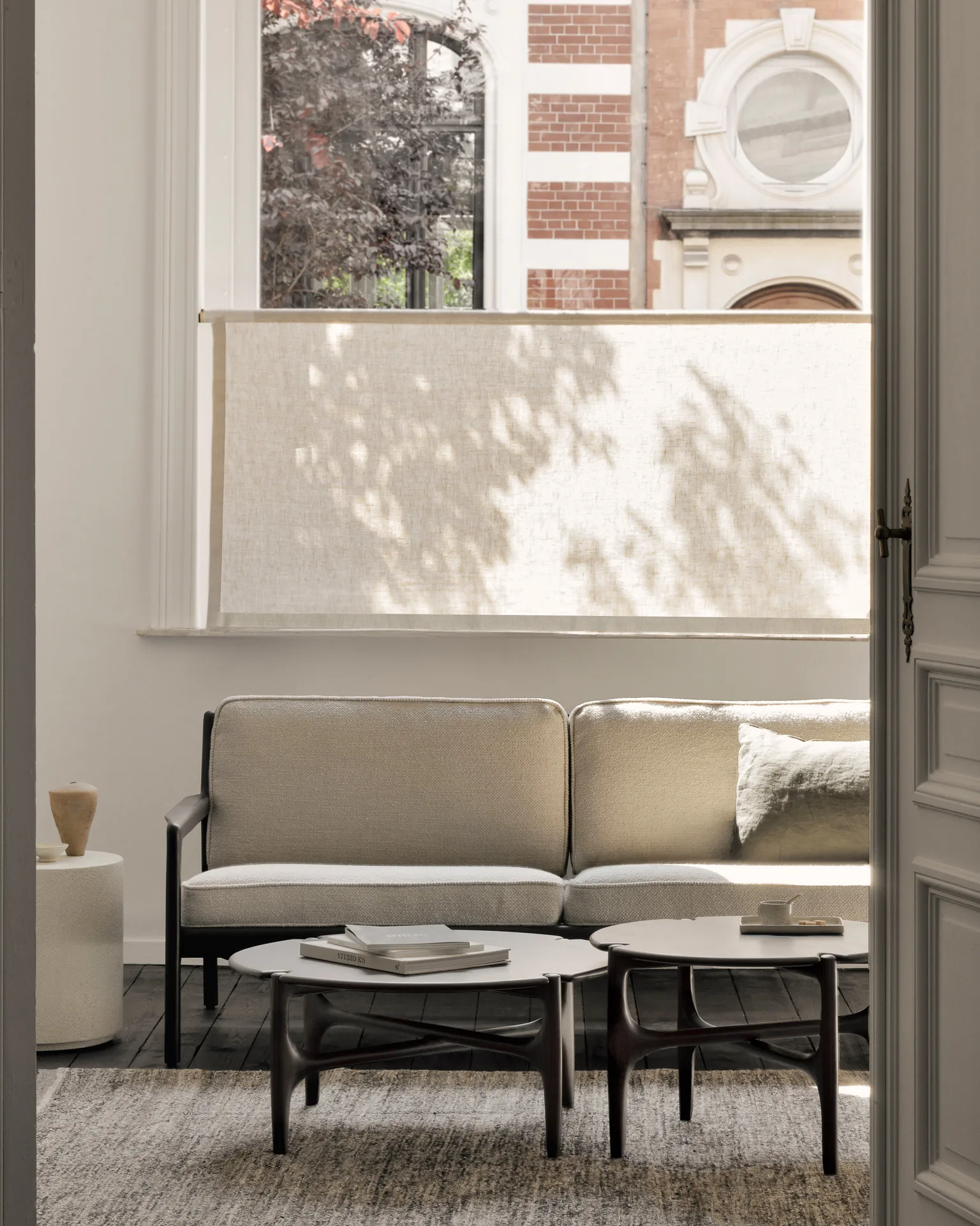 PI Salongbord Ø 80 cm, Lakkert Mahogni Ethnicraft