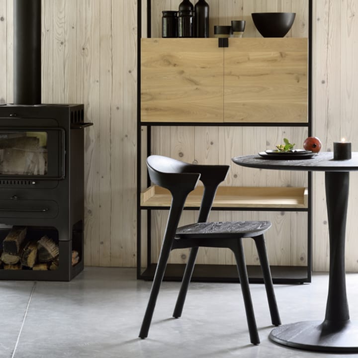 Torsion spisebord rundt svartbeiset eik, Ø 127 cm Ethnicraft