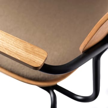 J183 Holmen armlenestol - Eik finer-black legs-taupe - FDB Møbler