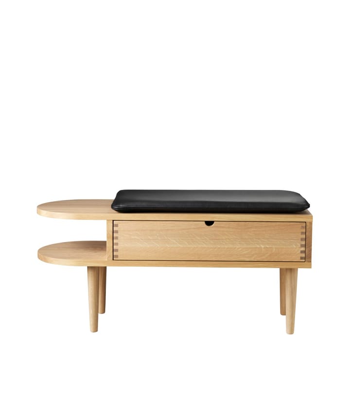 R6 Radius sittepute 33x65 cm, Black leather FDB Møbler