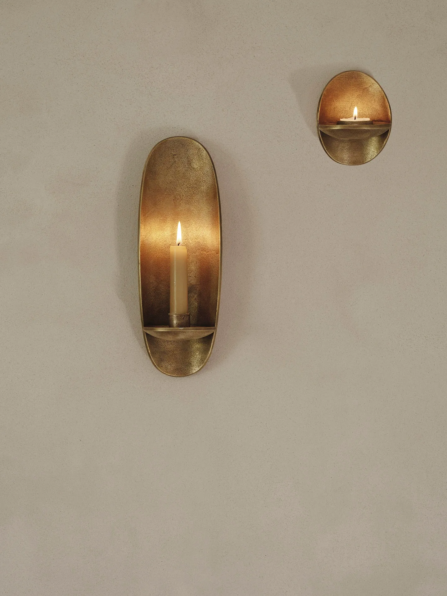 Agapé telysholder vegg, Brass finish Ferm Living
