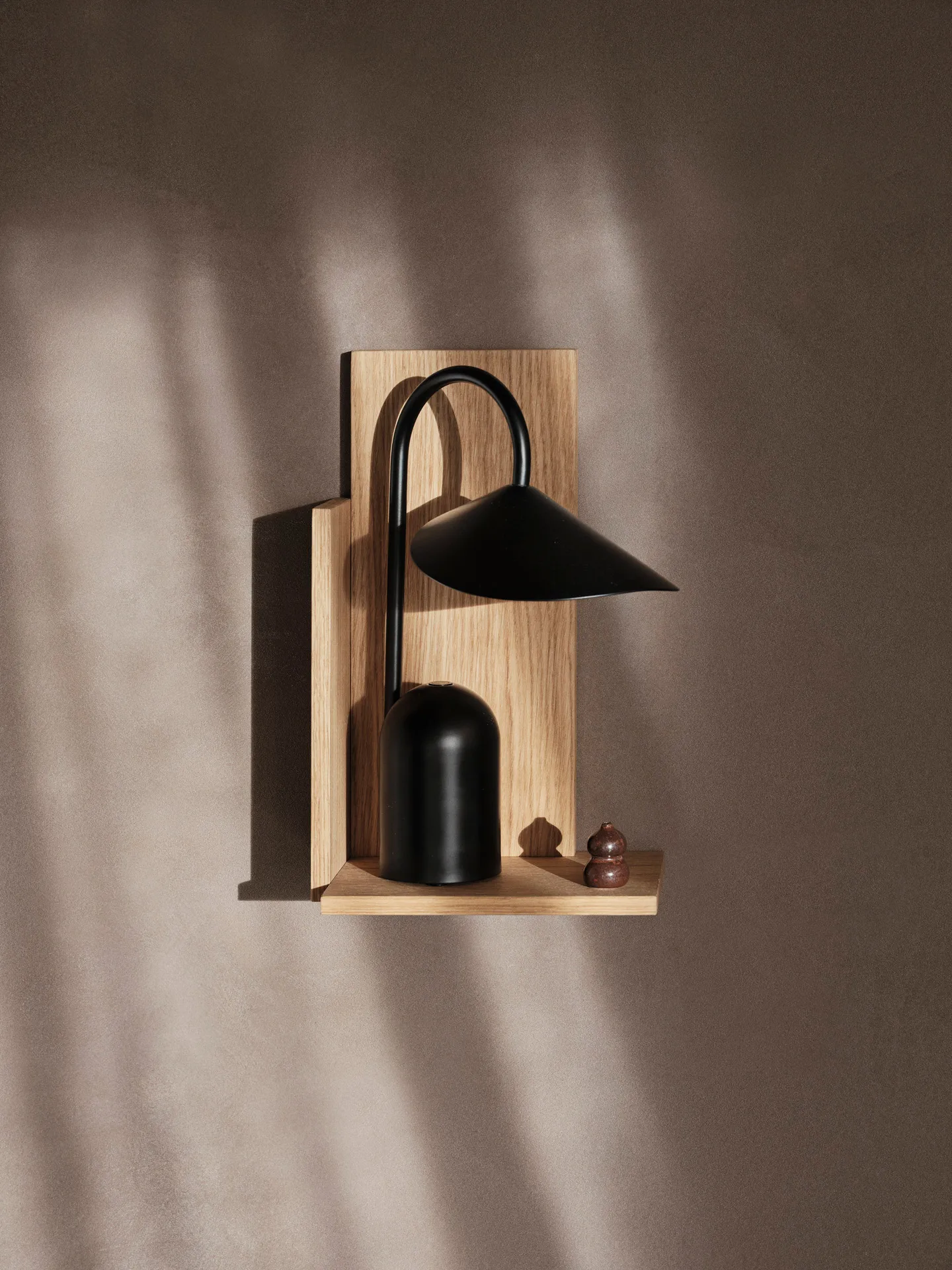 Arum bærbar lampe, Black Ferm Living