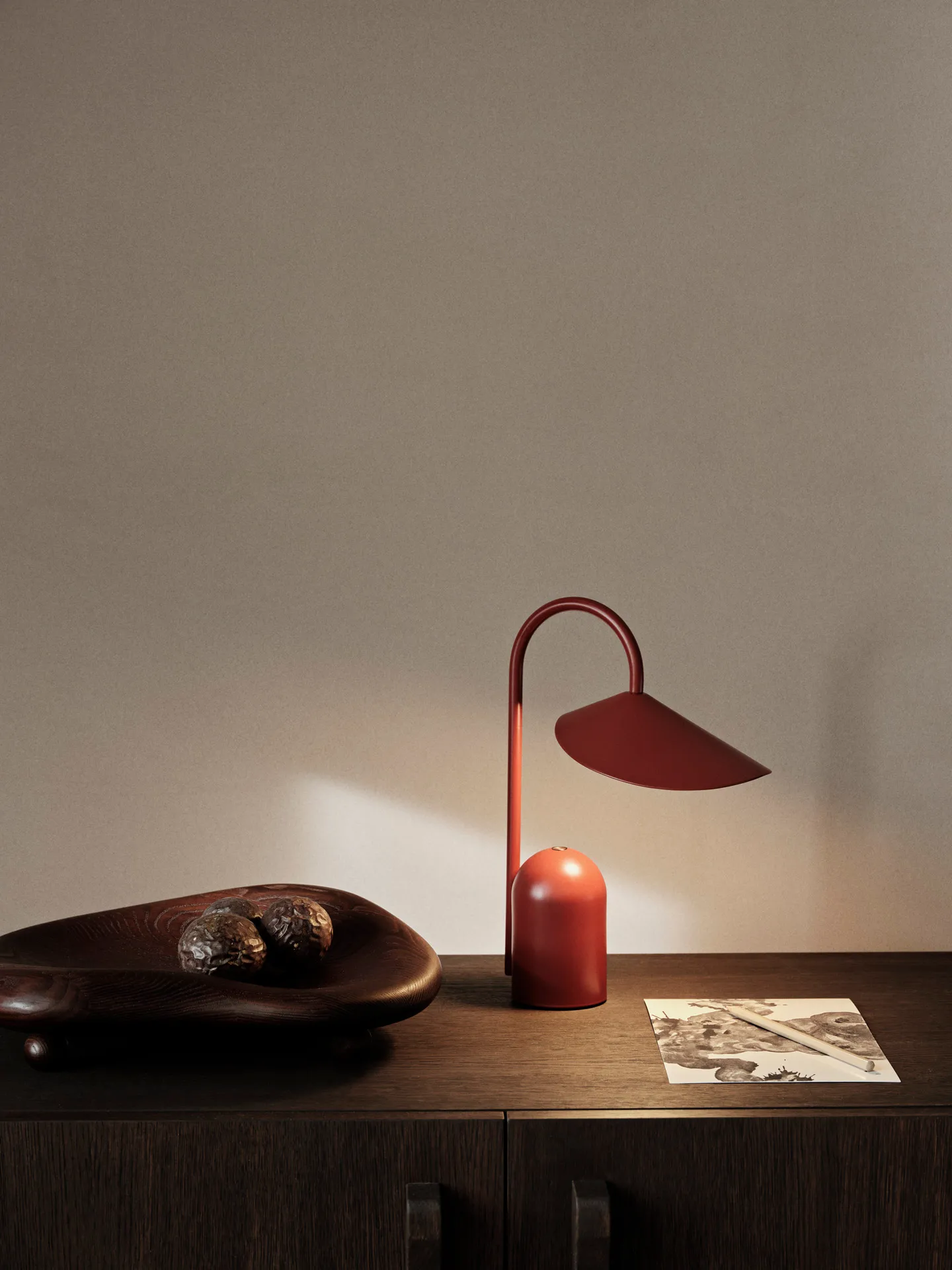 Arum bærbar lampe, Oxide Red Ferm Living