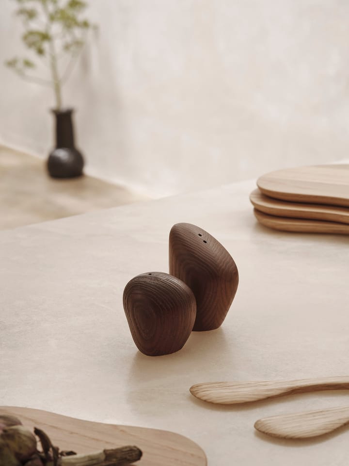 Cairn salt- og pepperkar, Dark brown Ferm Living