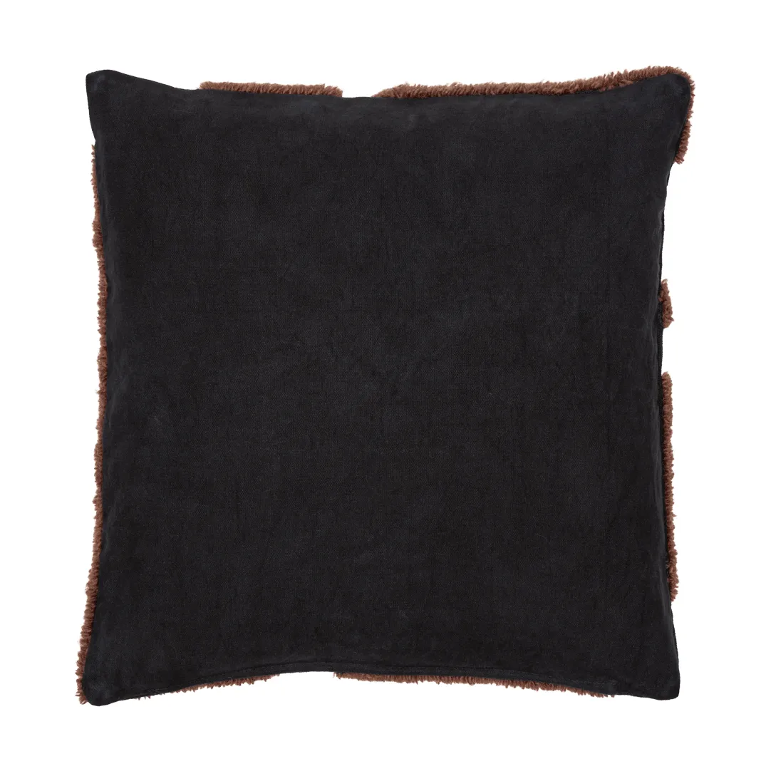 Cilla tuftet pute, Black-dark chocolate 50x50 cm Ferm Living