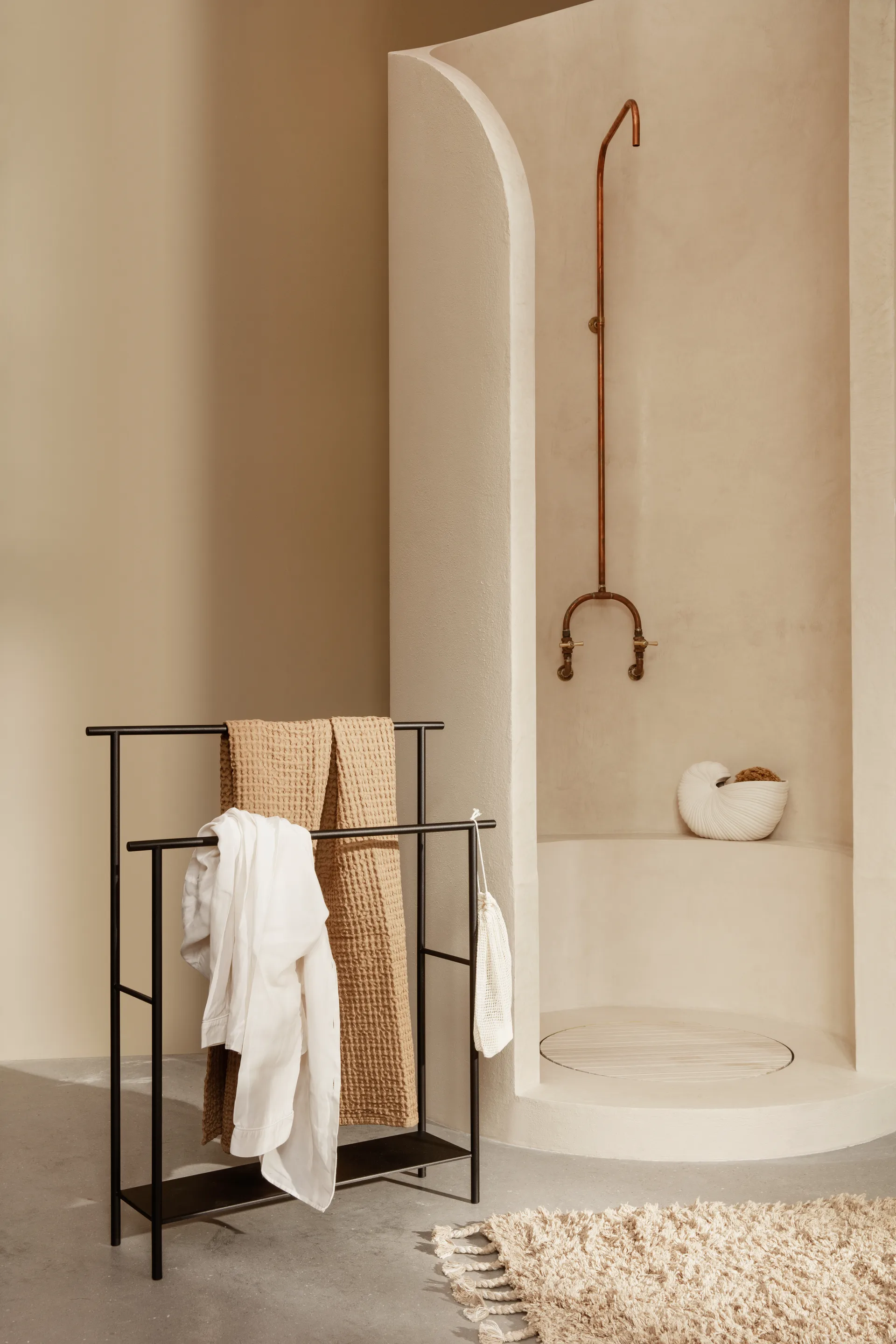 Dora håndklehenger, Svart Ferm Living