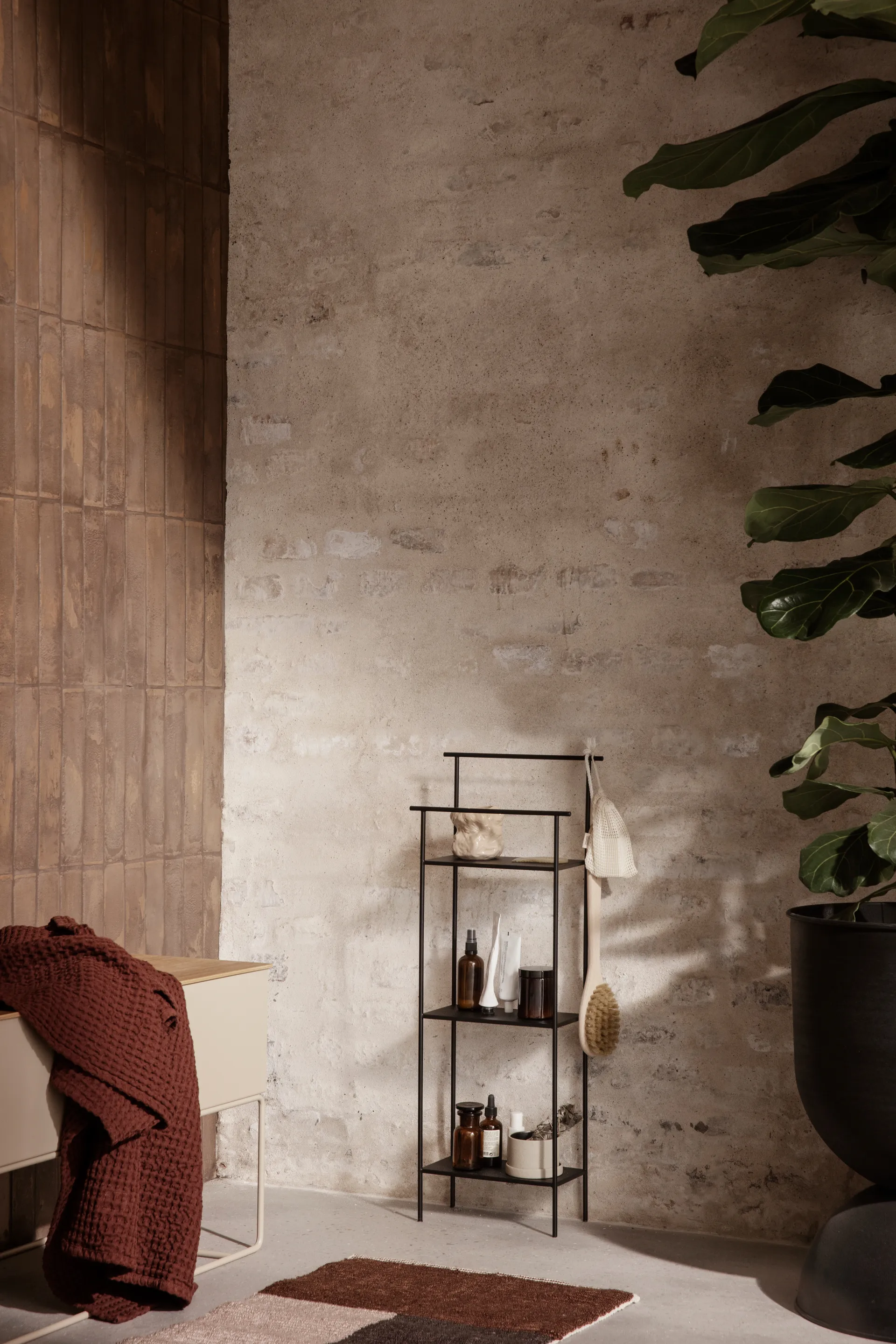 Dora hylle 30x79 cm, Black Ferm Living