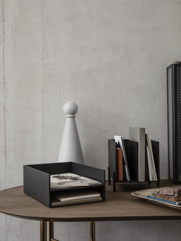 Ferm Living brevkurv - Mørkbeiset ask  - Ferm Living