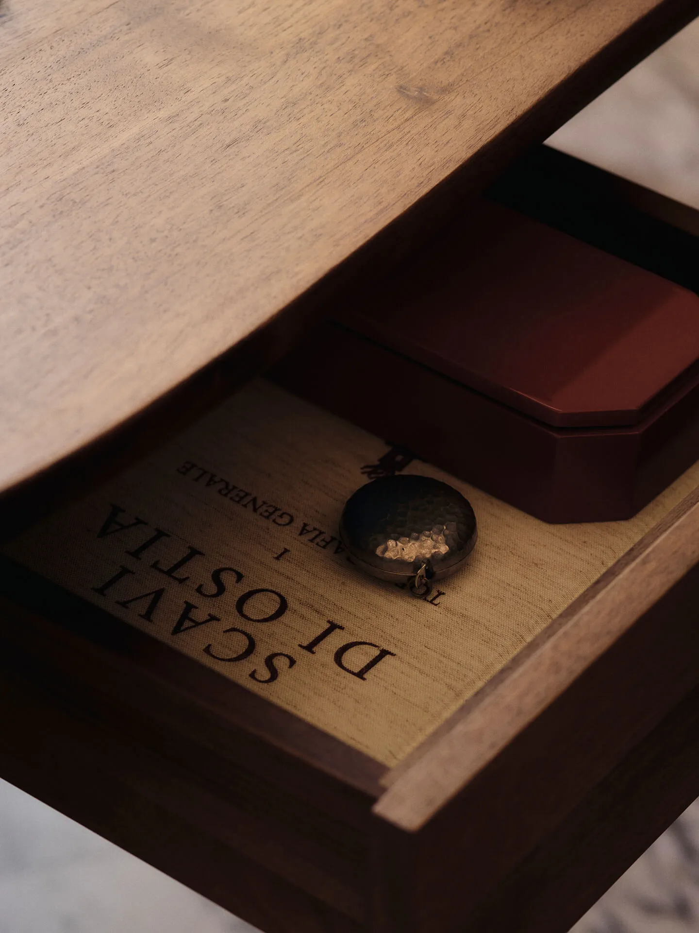 Feve bord 160x86x73 cm, Walnut Ferm Living