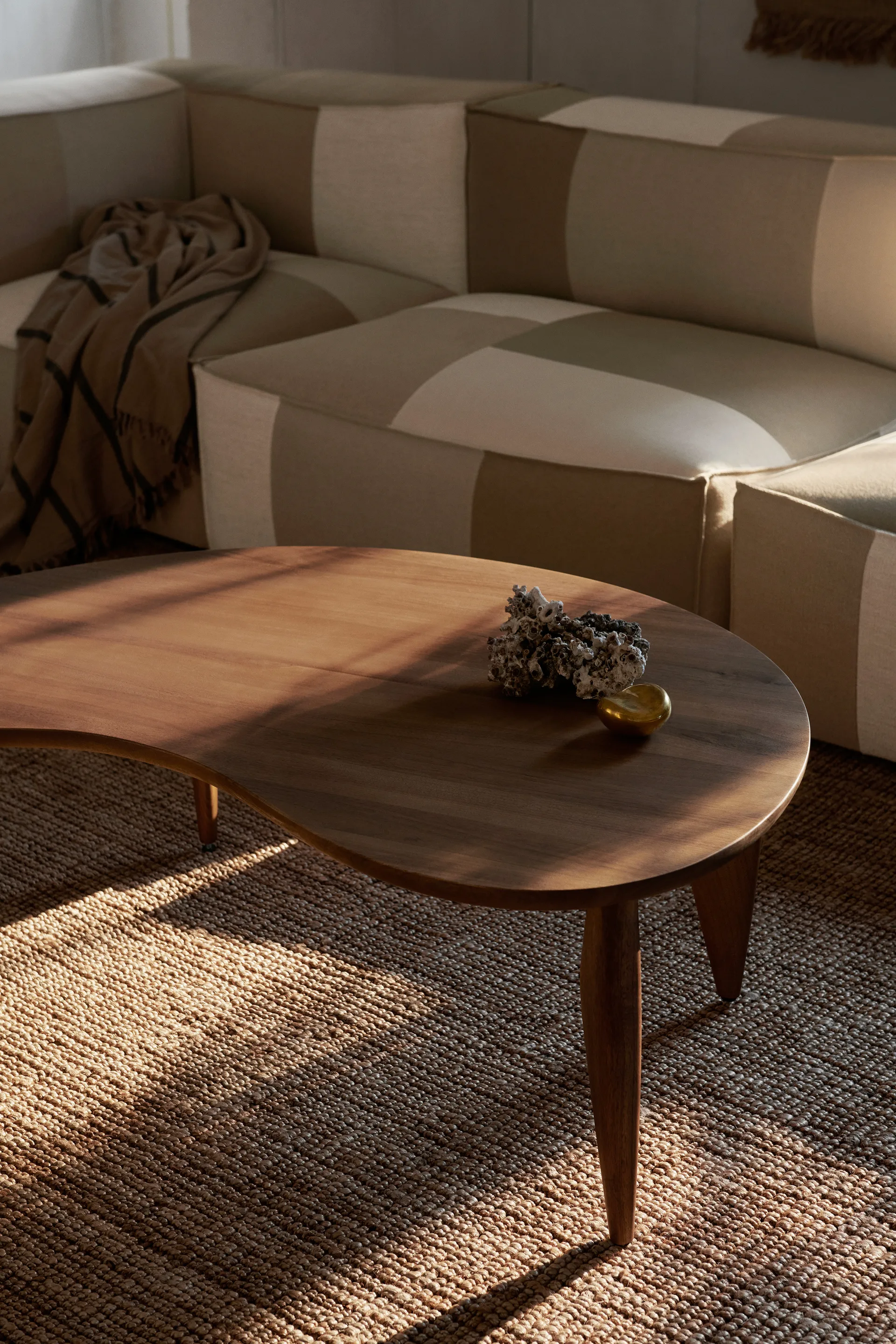 Feve salongbord, Walnut Ferm Living