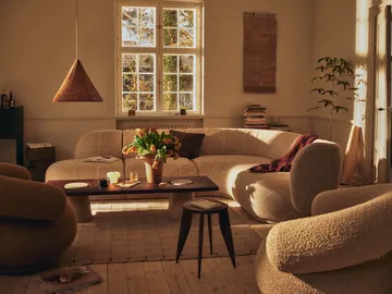 Feve sidebord - Valnøtt, 42x42x45 cm - Ferm Living