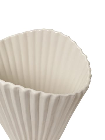 Fountain vase 30,5 cm - off white - Ferm Living