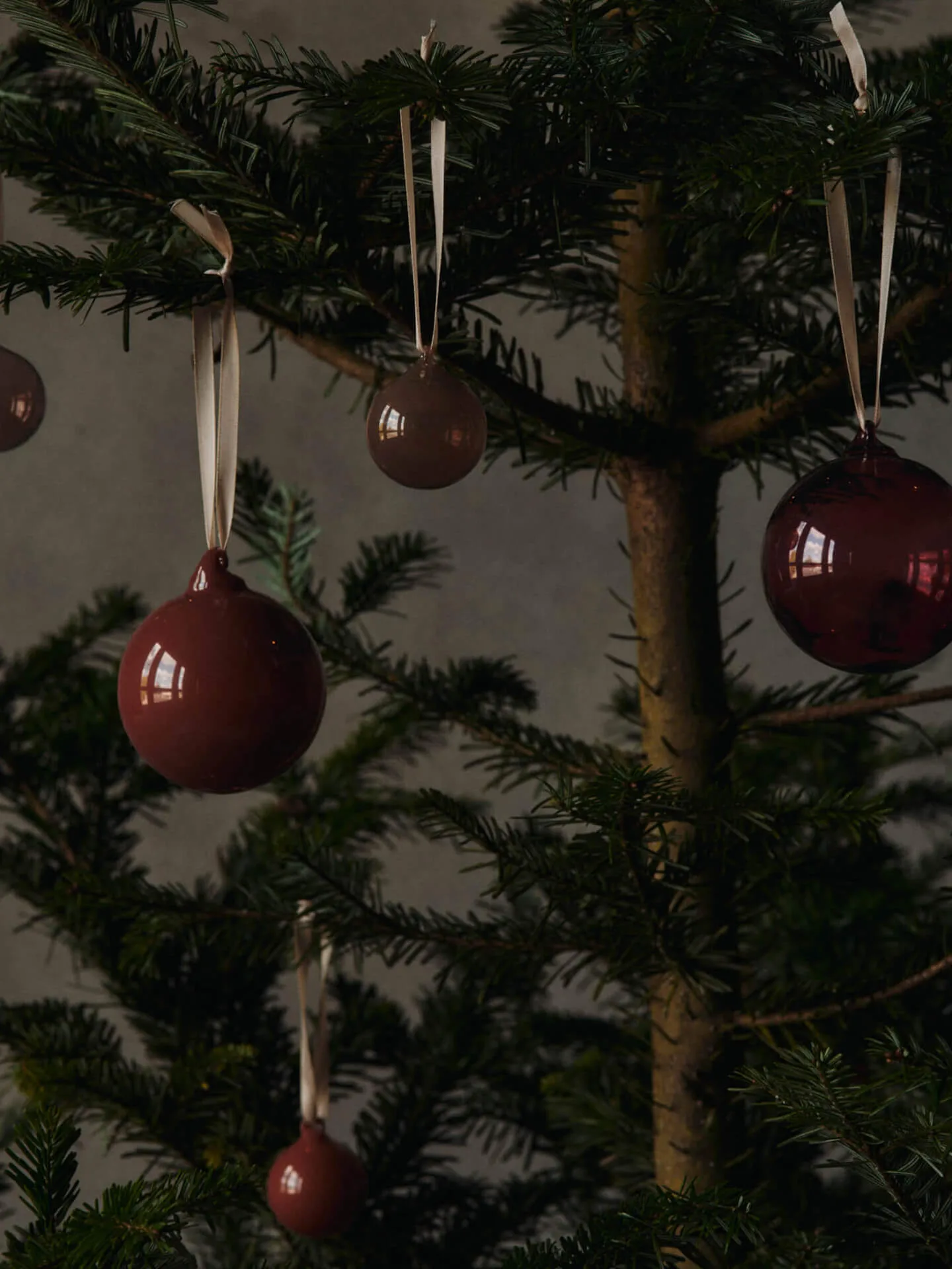 Glasskule julkulor L Ø10 cm 3 deler, Roseate Translucent Ferm Living