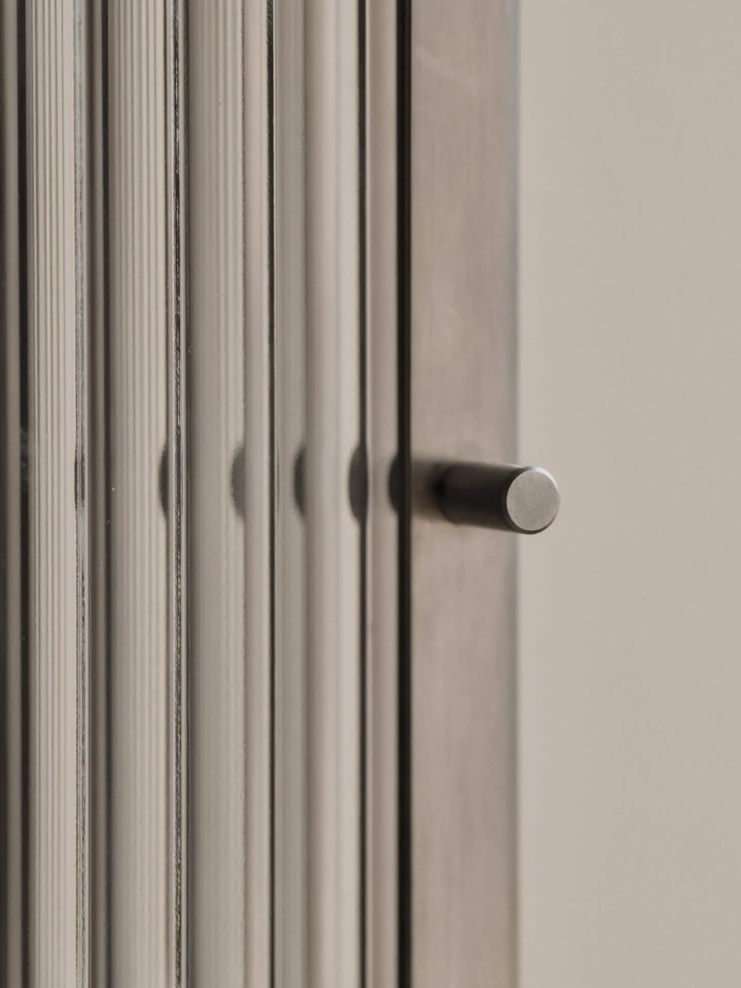 Haze veggskap, Reeded glass - stainless steel Ferm Living