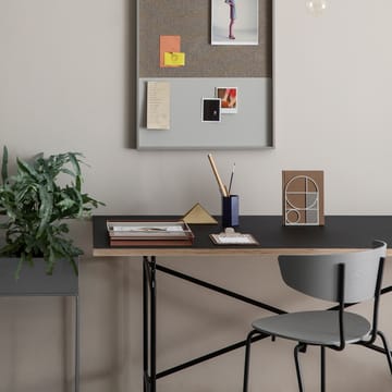 Herman stol - Black, svartlakkerte askeben - Ferm Living
