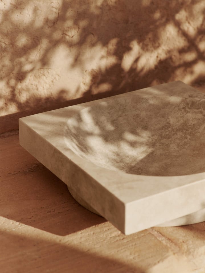 Hew dekorasjonsskål lav, Travertine Ferm Living
