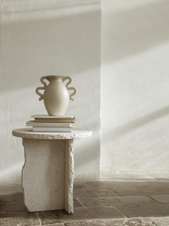 Mineral Sculptural bord Ø 52 cm, Bianco Curia Ferm Living