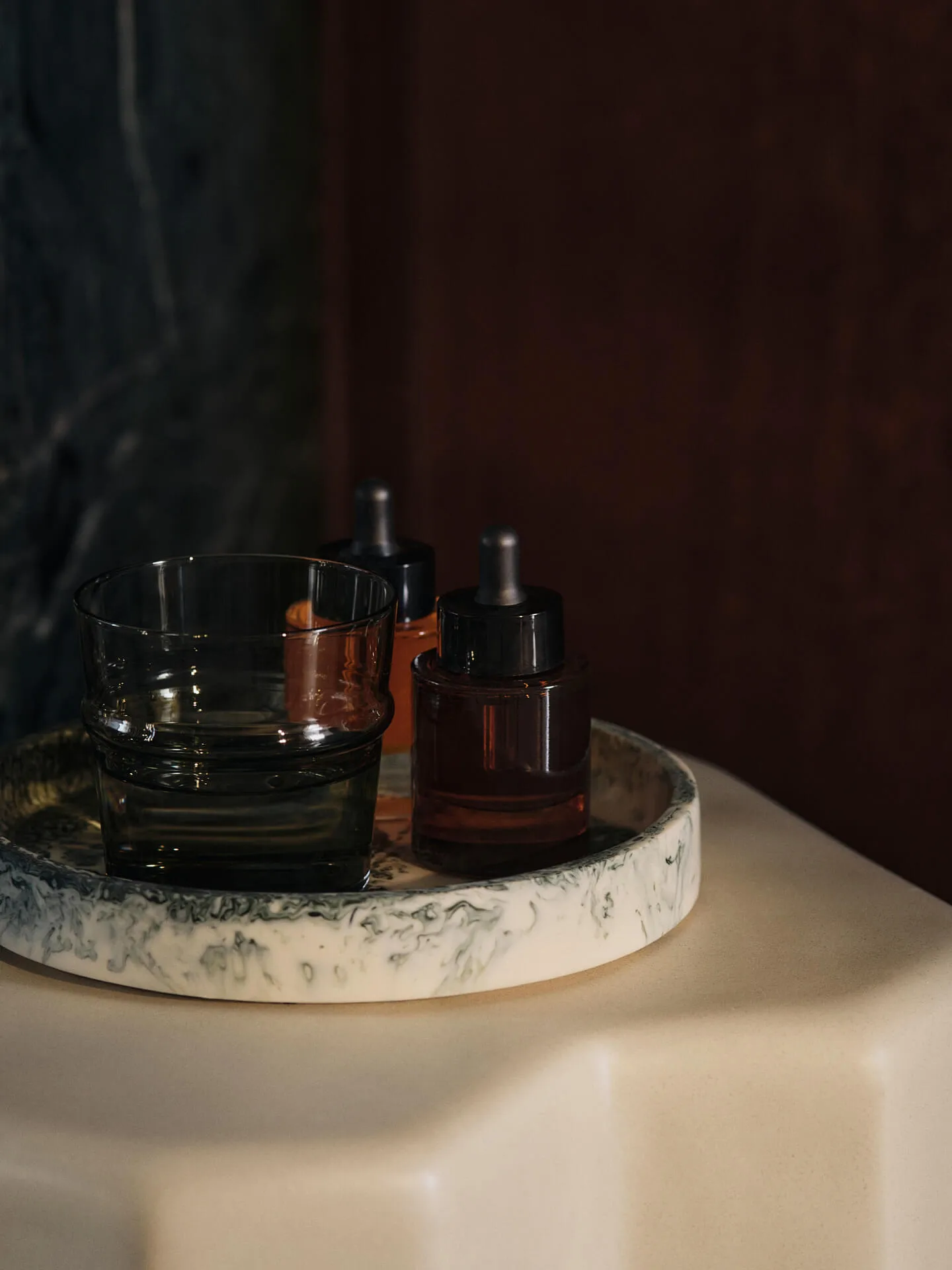 Mist dekorasjonsbrett Ø20 cm, Emerald-off-white Ferm Living