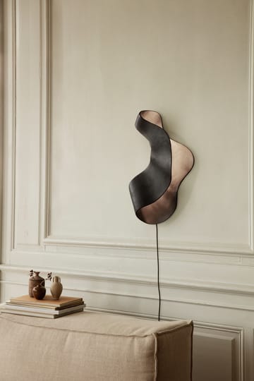 Oyster vegglampe - Black - Ferm Living