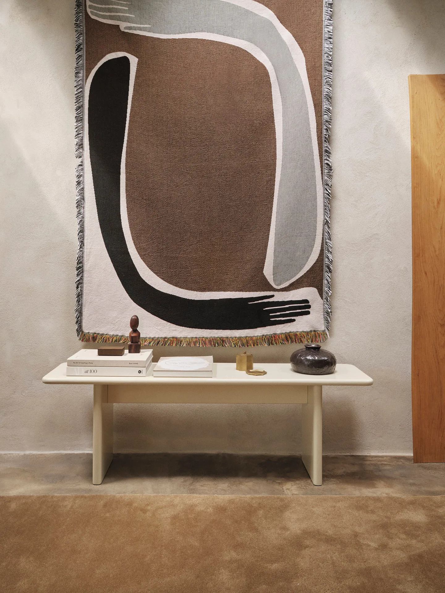 Pose Tapestry pledd 120x170 cm, Coffee Ferm Living