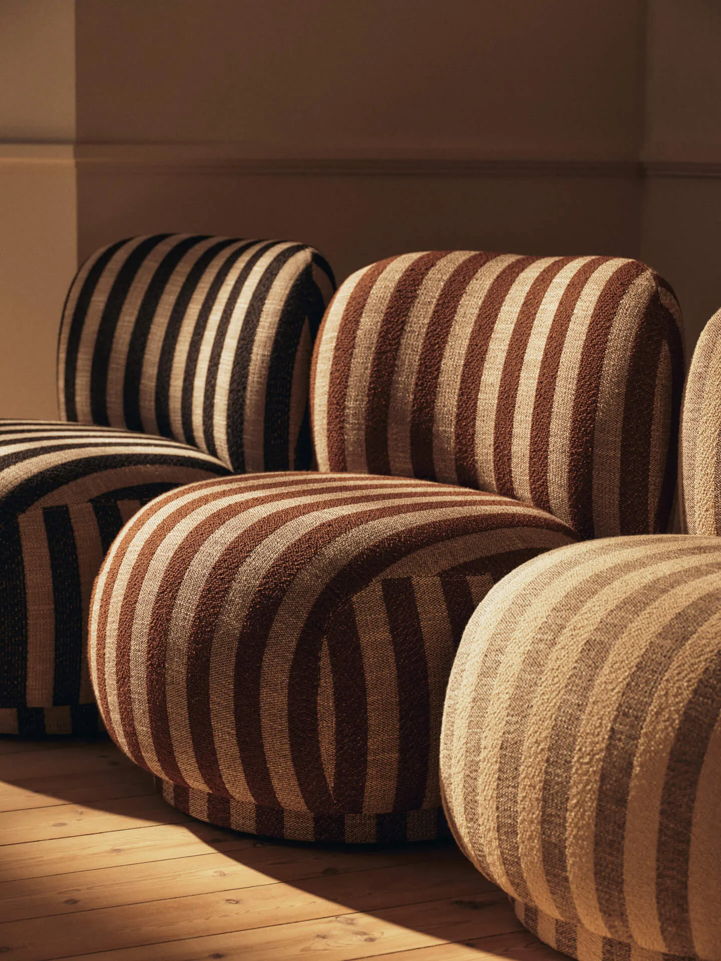 Rico lounge chair piccolo lenestol, Louisiana, Sand-chocolate Ferm Living