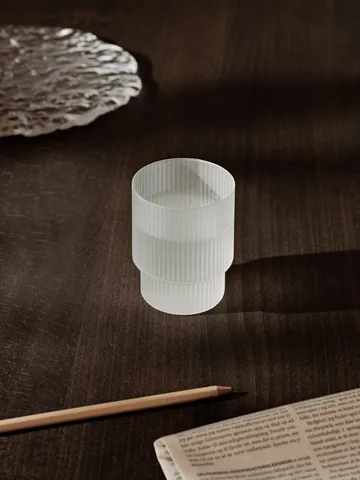 Ripple glass 4-pakning - Frosted - Ferm Living