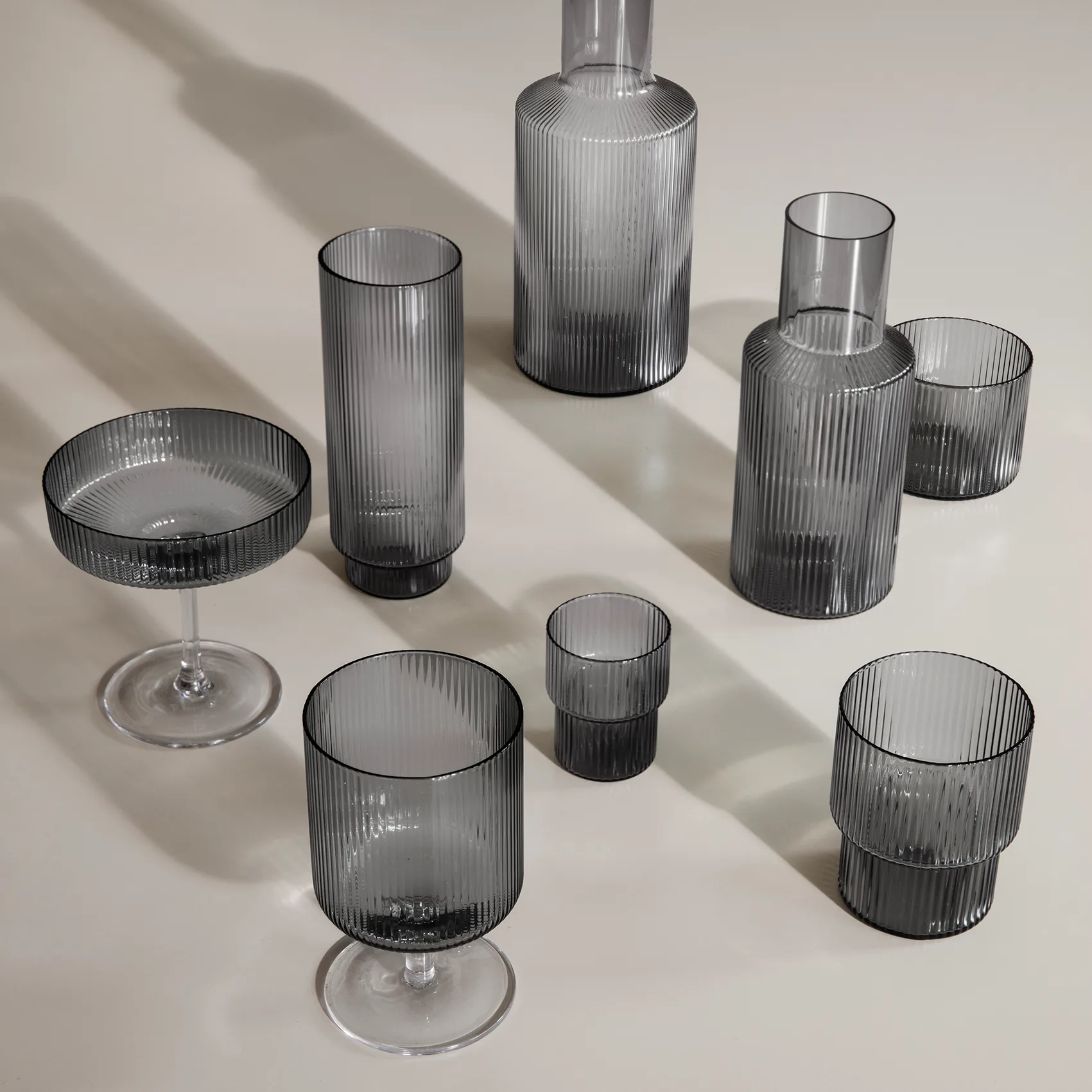 Ripple long drink glass 4-pakning, Smoked grey Ferm Living