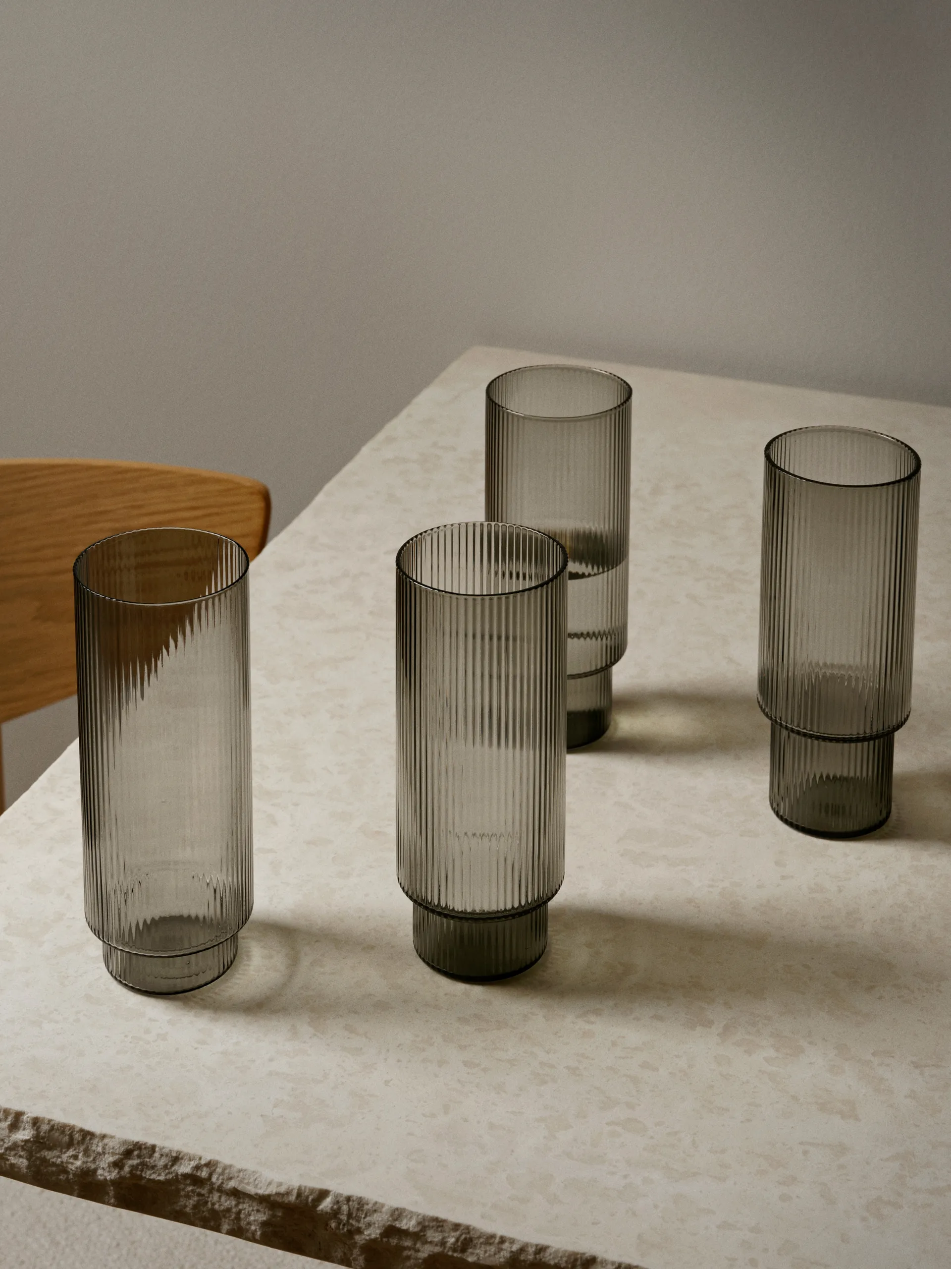 Ripple long drink glass 4-pakning, Smoked grey Ferm Living