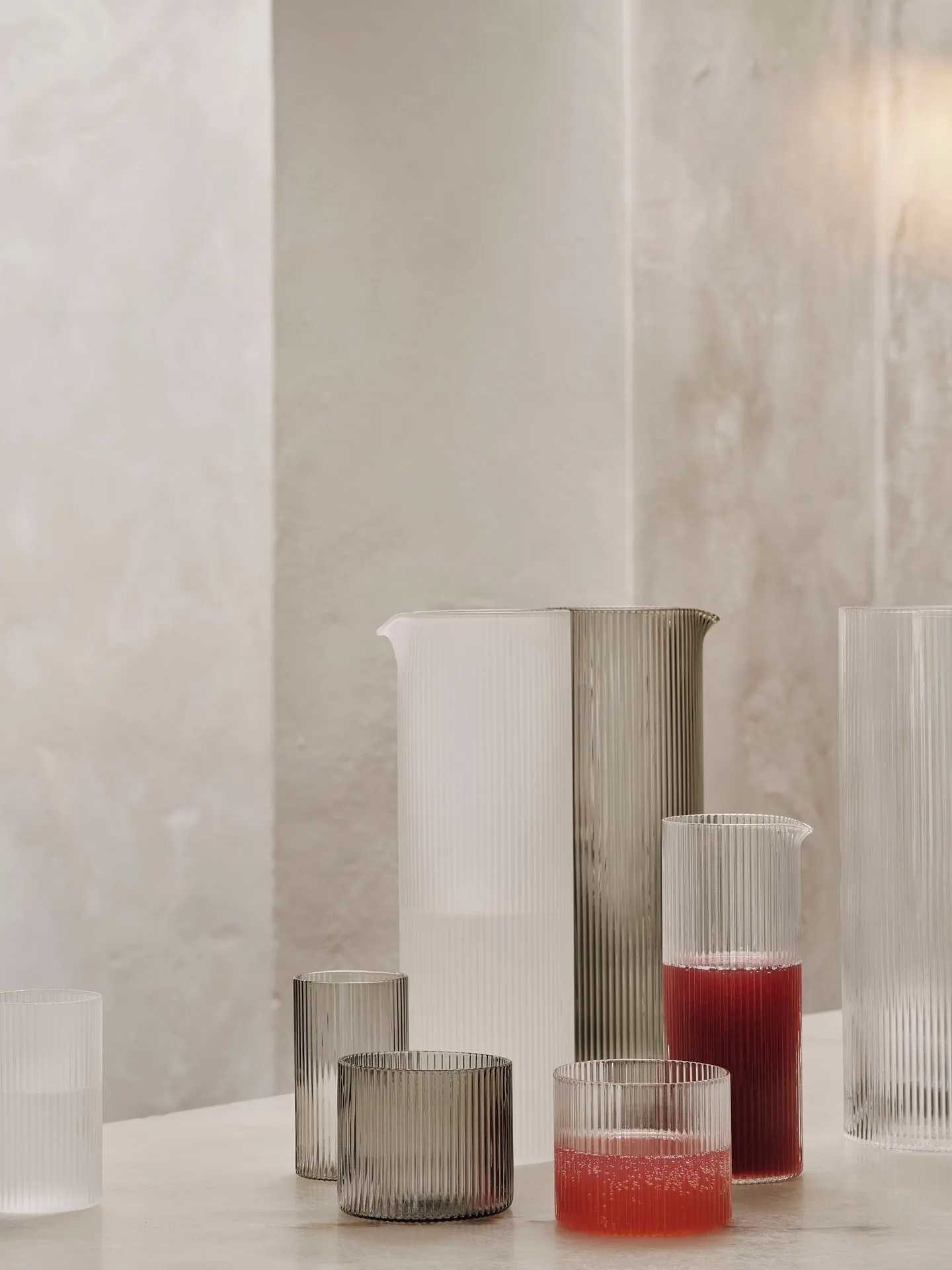 Ripple vannkaraffel 1,12 L, Frosted Ferm Living