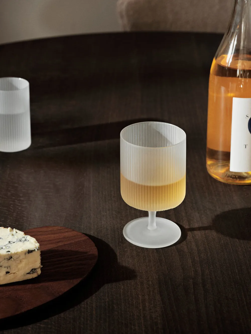 Ripple vinglass 2-pakning, Frosted Ferm Living
